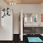 Beautiful Home In Vinderup With Wifi