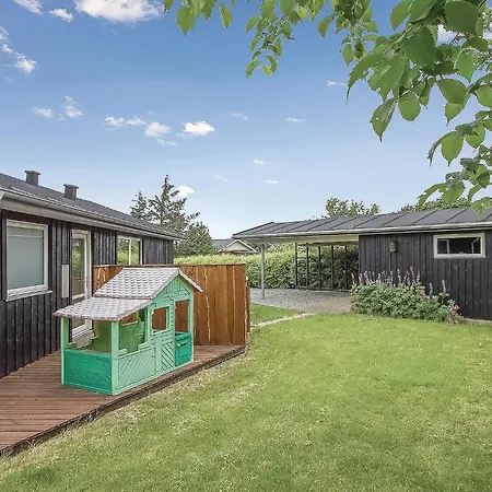 Awesome In With Wifi Holiday home