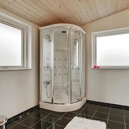 Vakantiehuis Cozy In With House Sea View Vinderup